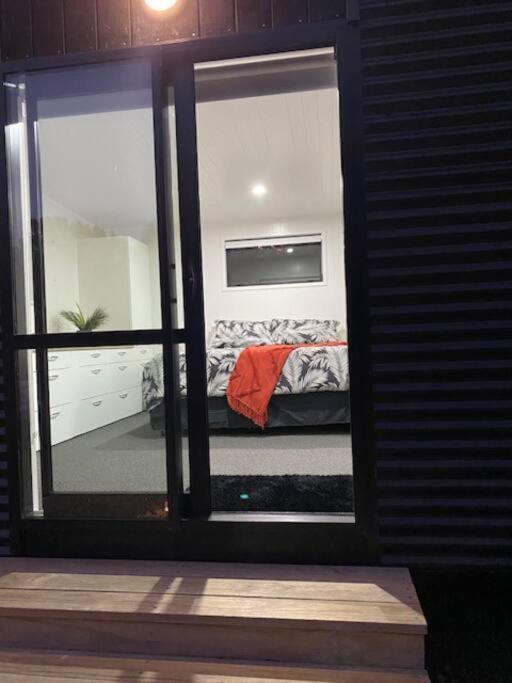 Appartement Bombay Hills Modern Retreat à Auckland Extérieur photo
